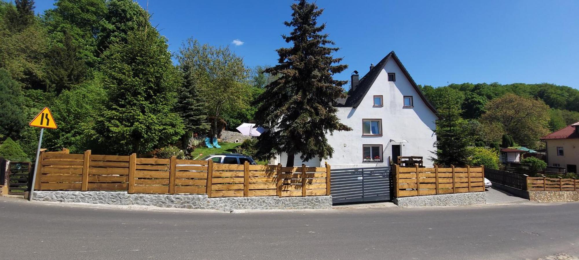 Apartamenty Pod Uwalonym Debem Jezow Sudecki Eksteriør billede